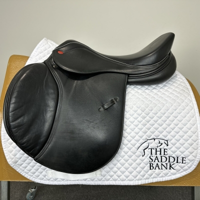 Image of 17 inch John Whitaker Bedale GP Jump Black Adjustable