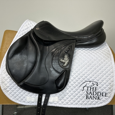 Image of 17.5 inch Fairfax World Class Monoflap Jump Black Adjustable