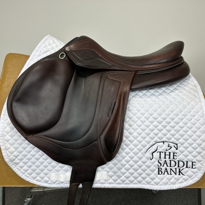 Image of 17.5 inch Devoucoux Chiberta Lab Brown Medium Wide