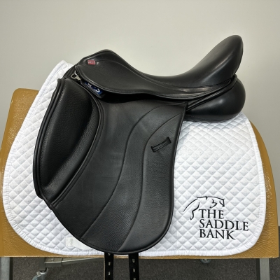 Image of 17.5 inch GFS Monarch Apex Dressage High Wither S627 Black Adjustable