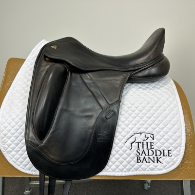 Image of 17.5 inch Fairfax Original Monoflap Dressage Black Adjustable
