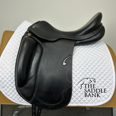 Image of 17 inch Prestige Passion K Dressage Black Medium