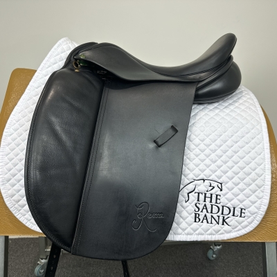 Image of 17 inch Ideal Rebecca Dressage Black Wide