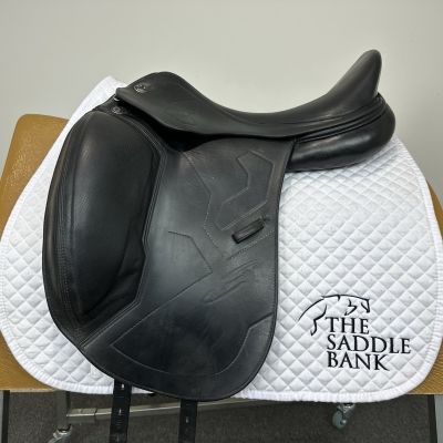Image of 17 inch Prestige X-Breath Dressage Black Extra Wide