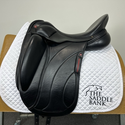 Image of 17.5 inch Albion Revelation Red Label Dressage Black Medium Wide
