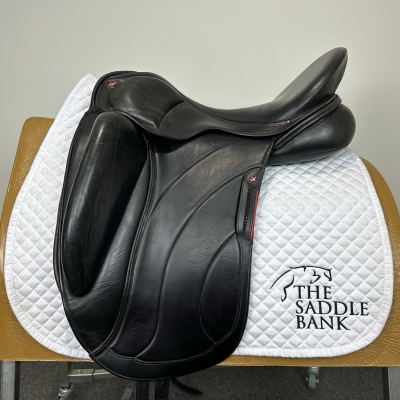 Image of 17.5 inch Albion Revelation Red Label Dressage Black Medium Wide