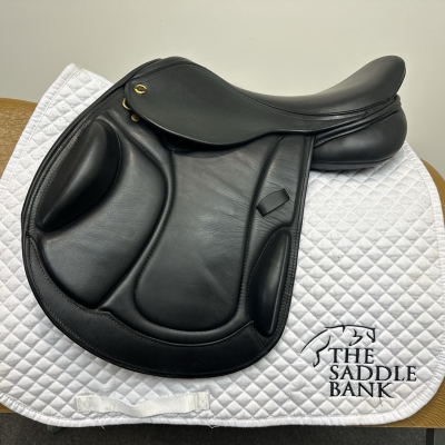 Image of 16.5 inch Exselle Integra Black Medium Wide