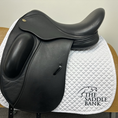 Image of 17.5 inch Harry Dabbs Allure Mono Dressage Black Medium Wide