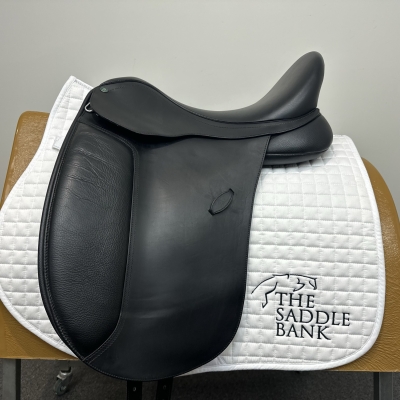 Image of 17 inch Arena Dressage Black Adjustable