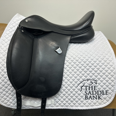 Image of 16 inch Bates Pony Dressage Black Adjustable