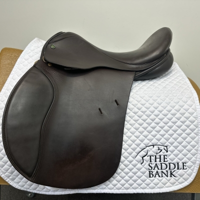Image of 17 inch Ideal Classic GP Brown Medium Wide