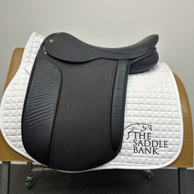 Image of 18 inch Black Country Classic Show Brown Medium Wide