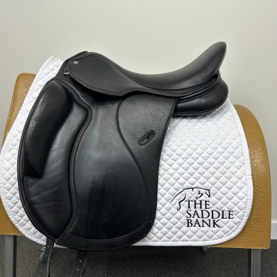 Image of 17.5 inch Cavaletti Collection Monoflap Dressage Black Adjustable