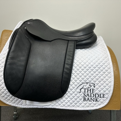Image of 17 inch Cavaletti Collection Show Saddle Black Adjustable
