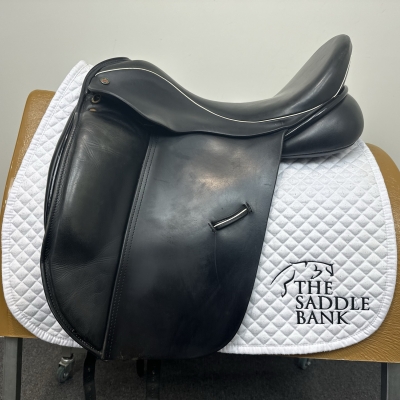 Image of 18 inch Ideal Suzannah Dressage Black Extra Wide
