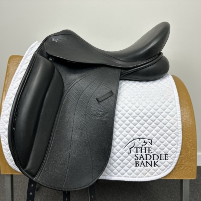 Image of 18 inch GFS Monarch Dressage S614 Black Adjustable