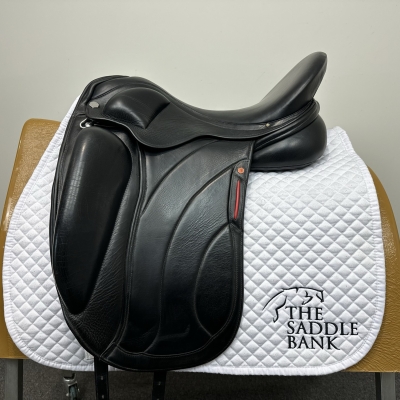 Image of 17 inch Albion Revelation Red Label Dressage Black Medium Wide