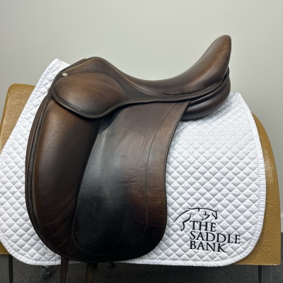 Image of 17.5 inch Childeric DAC Dressage Brown Wide
