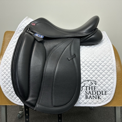 Image of 16.5 inch GFS Monarch Dressage Low Cantle S655 Black Adjustable